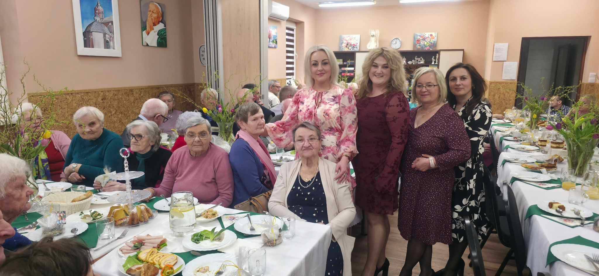 zdjęcie z&nbsp;popiecznymi
